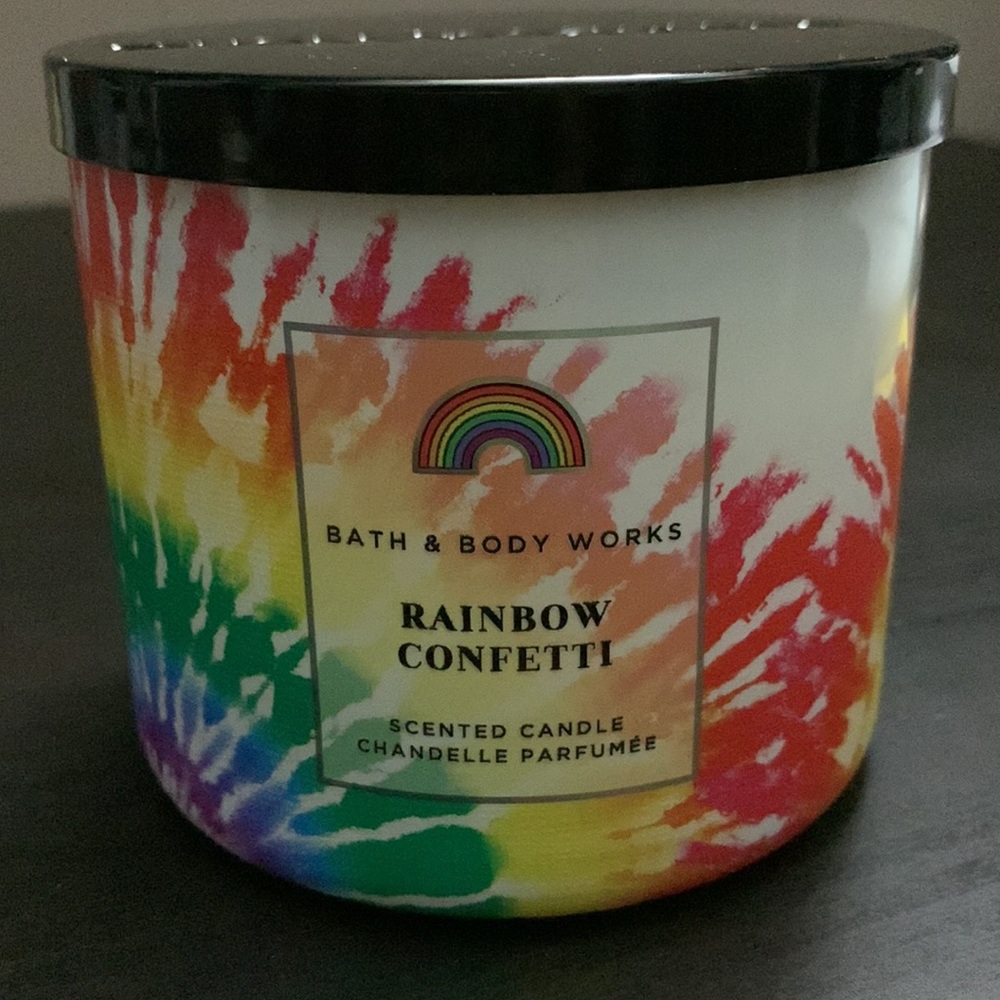 Bath and Body Works Rainbow Confetti Candle